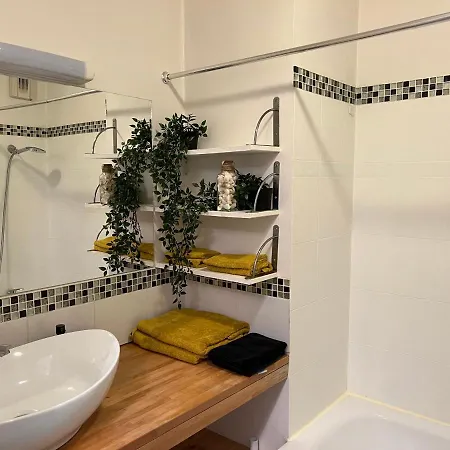 Appartamento Charme Et Passion By Uta House Saint-Denis  Esterno foto
