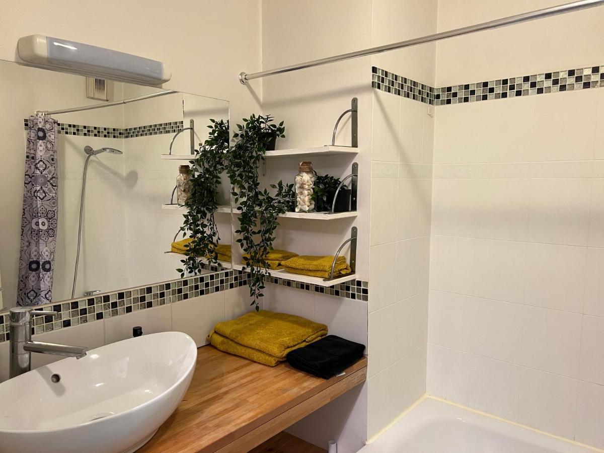 Charme Et Passion By Uta House Apartment